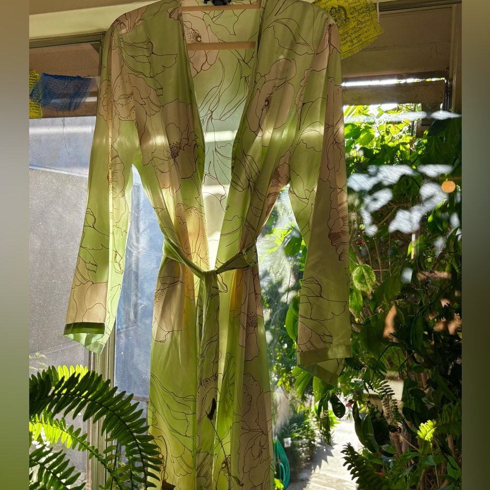 Green & white floral silk robe